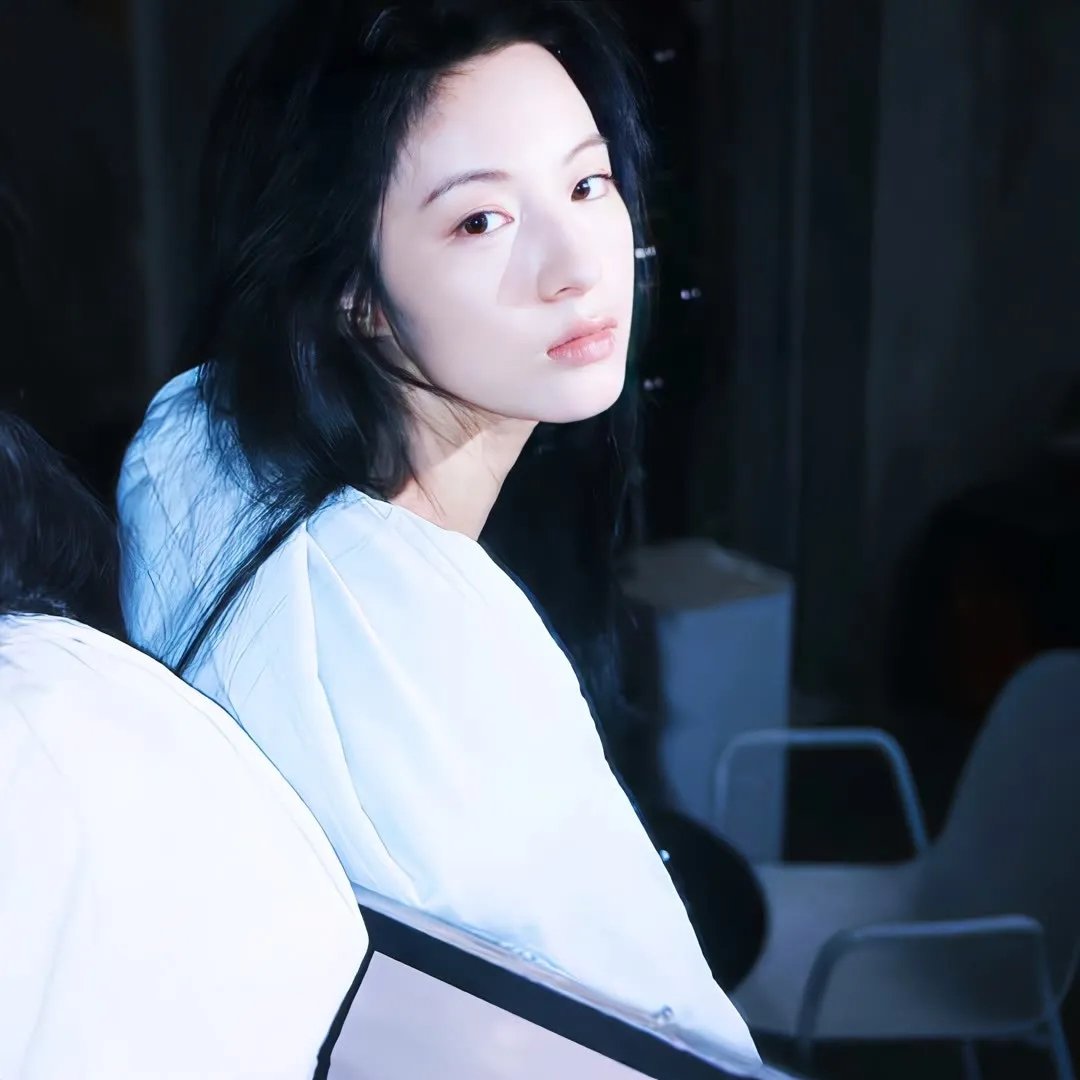 《收获月》 在线观看封面